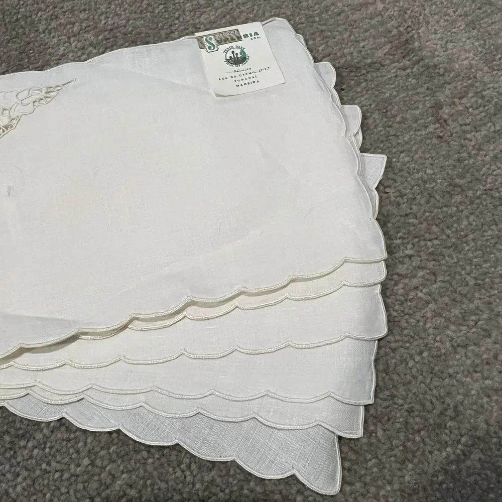 Madeira‎ Superbia Vintage White Linen Napkins with Floral Embroidery Set of 6